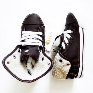 LAUNCH Fold over Sherpa High Top Booties/Shoes 11